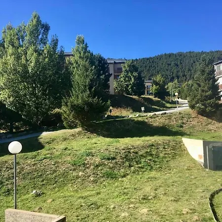 T2 Avec Mezzanine Et Veranda * Les Angles (Pyrenees-Orientales)
